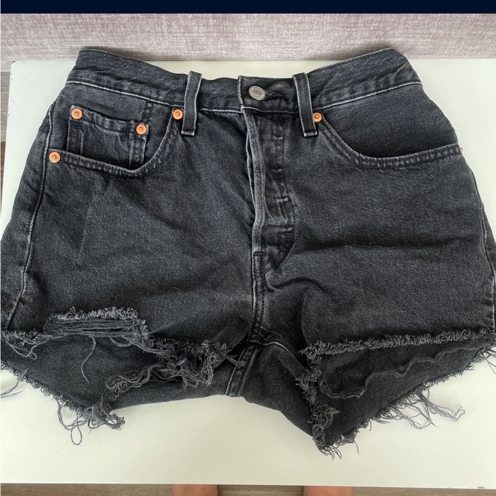 501 Levi shorts